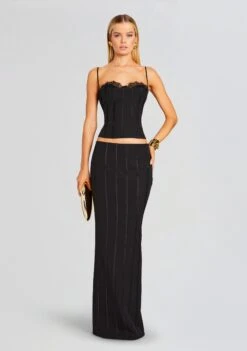 Petra Top 9 Petra Top -Zesty Dresses Sales Ecommerce Crop 23 11 15 PETRATOP BRIARSKIRT BLACK 2001 ECOMM 4a9800a2 3fd5 45f5 8098 385afc398edd