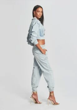 Amber Jogger Jean -Zesty Dresses Sales Ecommerce Crop 230111 RETROFETE SET2 SHOT24 2939 eComm