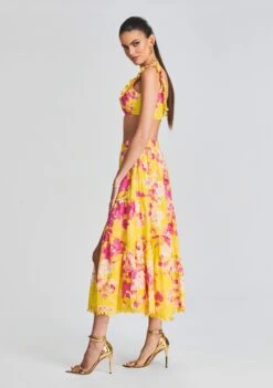 Auril Top -Zesty Dresses Sales Ecommerce Crop 230201 Retrofete SET2 SHOT21 117 eComm