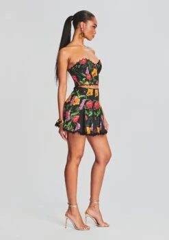 Oxaya Short Skirt -Zesty Dresses Sales Ecommerce Crop 230419 Set2 Shot 05 0748 eComm 526ec279 2af1 4855 9c54 c9feb314cfda