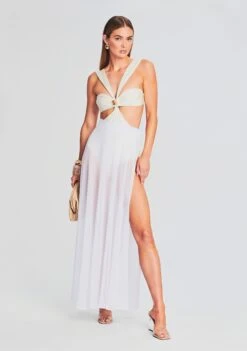 Alaia Long Slit Skirt -Zesty Dresses Sales Ecommerce Crop 230510 Set2 SHOT 62 6406 eComm 7a98bdfb 0a87 4dae 8a26 74e55297ceea