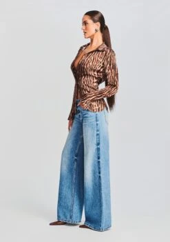 Olsen Silk Top 7 Olsen Silk Top -Zesty Dresses Sales Ecommerce Crop 230718 SET2 OLSENTOP MONETBRA 4283 ECOMM