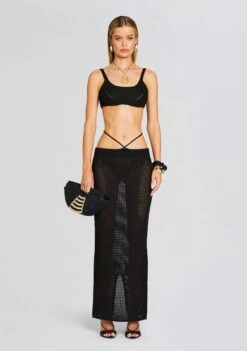 Alma Knitted Top 9 Alma Knitted Top -Zesty Dresses Sales Ecommerce Crop 24 01 10 ALMATOP ALMASKIRT BLACK 1111 ECOMM