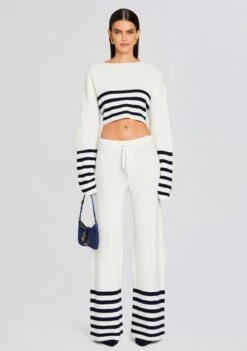 Sharlie Sweater -Zesty Dresses Sales Ecommerce Crop 24 01 11 SHARLIESWEATER POEPANT WHIENAVY 0540 ECOMM