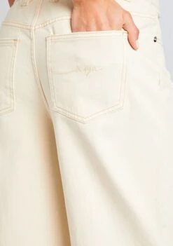 Ashley Jean 9 Ashley Jean -Zesty Dresses Sales Ecommerce Crop 24 04 17 ARUBAMESHTOP CARAMEL ASHLEYJEAN BONE 0594 ECOMM